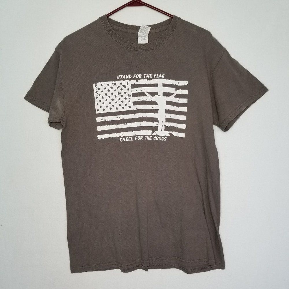 Flag Christian T Shirt Gray Kneel for Cross Religious M